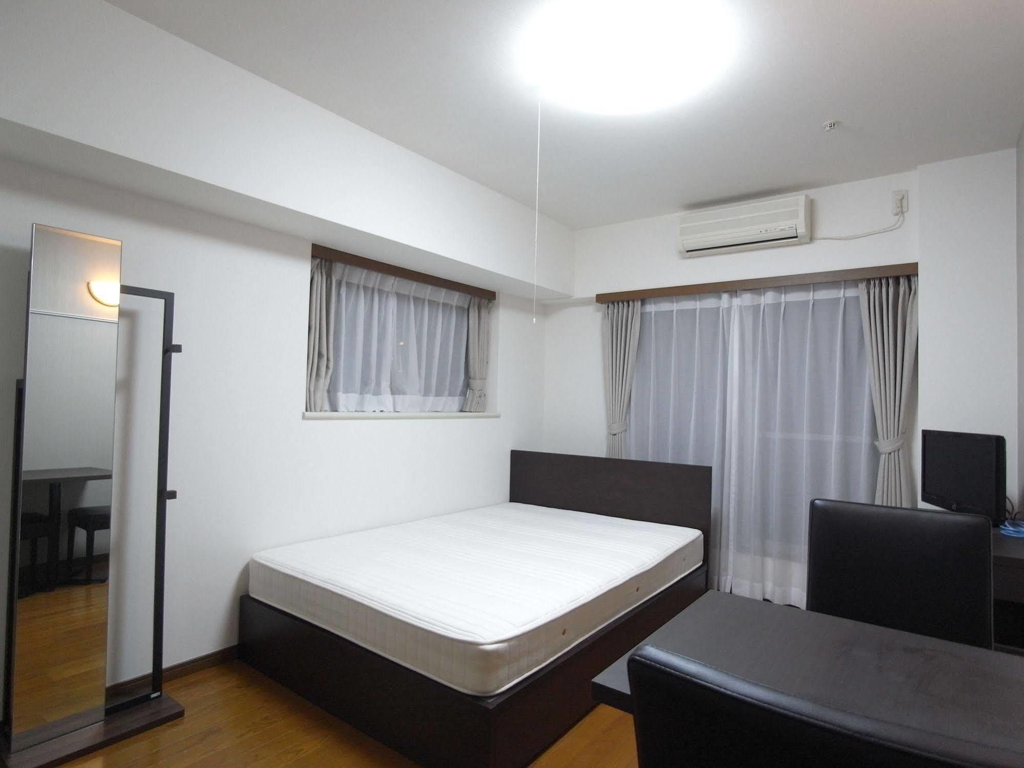 Palace Studio Shinjuku Parkside Tokio Exterior foto